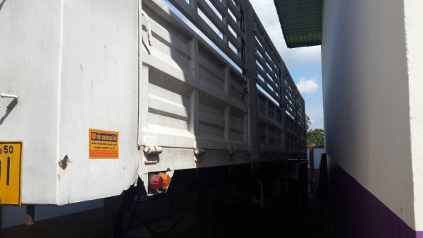 ขายรถพ่วง 1 คันรถหัวลากพร้อมหาง 2 คันสภาพใหม่มาก ขายรถพ่วง 1 คันรถหัวลากพร้อมหาง 2 คันสภาพใหม่มาก