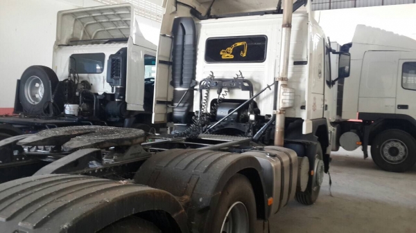 ขายรถพ่วง 1 คันรถหัวลากพร้อมหาง 2 คันสภาพใหม่มาก ขายรถพ่วง 1 คันรถหัวลากพร้อมหาง 2 คันสภาพใหม่มาก