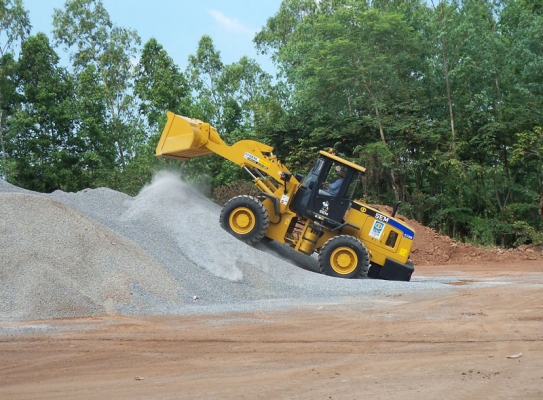 รถตักล้อยาง SEM รุ่น 639B เหมาะสำหรับงานเกษตรตัวจริงแข็งแรง ทนทาน ใช้งานและบำรุงรักษาง่าย สู้งานหนักแต่ราคาเบาๆ