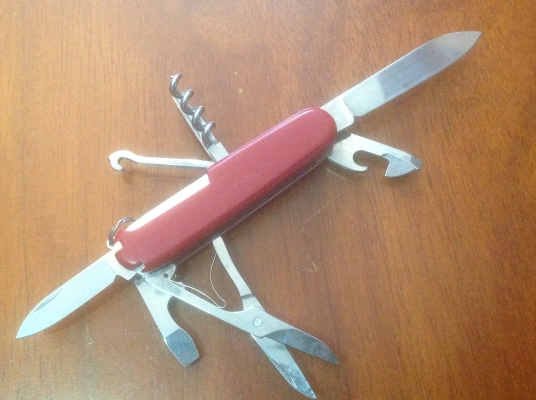 ขายมีดเอนกประสงค์ Vintage Victorinox ชุดใหญ่ เล่มล่ะ