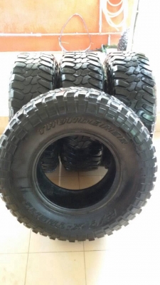 ยาง mud thundrer 285/75/16 ปี 12