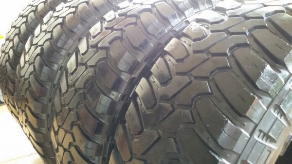 ยาง mud thundrer 285/75/16 ปี 12