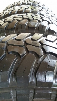 ยาง mud thundrer 285/75/16 ปี 12