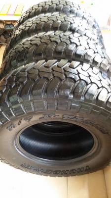 ยาง mud thundrer 285/75/16 ปี 12