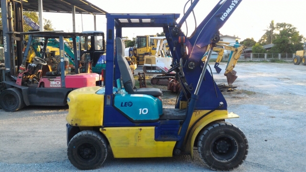 KOMATSU SD10C-5 เครื่องดีเซล ยางตัน รุ่นใหม่ราคาประหยัด นำเข้าจากญี่ปุ่น 090-986-2521 อ๊อบ