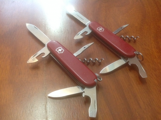 ขายมีดพกเอนกประสงค์ Vintage Victorinox เล่มละ