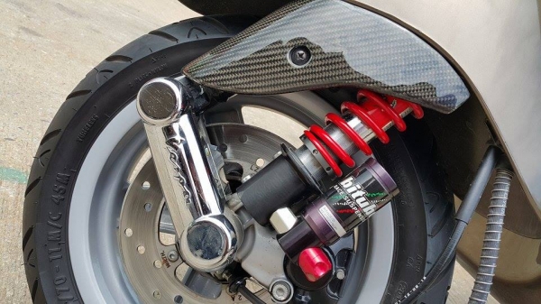 Vespa 2013 สภาพสวย แต่งแท้เต็มลำ รถพร้อมใช้ ขายถูกๆ ต่อรองได้ครับ