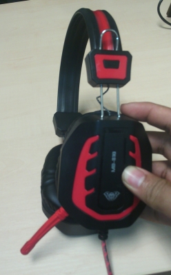 หูฟังพร้อมไมค์โครโฟนในตัว ปรับระดับเสียงได้ สไลด์ขาได้ เสียงดี สภาพใหม่ สนใจโทรคุยกันครับ หูฟังพร้อมไมค์โครโฟนในตัว ปรับระดับเสียงได้ สไลด์ขาได้ เสียงดี สภาพใหม่ สนใจโทรคุยกันครับ