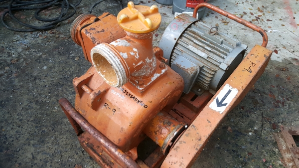 หอยใหญ่ 4 x 4 นิ้ว มอเตอร์ไฟ ญี่ปุ่น รหัสสินค้า R - 9