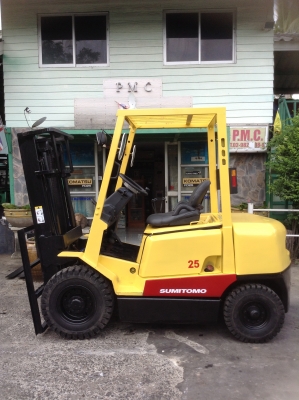 +++ ขายโฟล์คลิฟท์  SUMITOMO  FD25  ขนาด  2.5  ตัน  เครื่องยนต์ดีเซล  เสา  3  เมตร  เกียร์ออโตเมติค  ยางตันใหม่ครับ