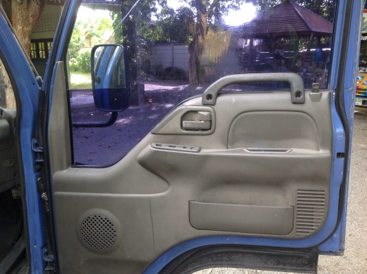 ขาย 6 ล้อเล็ก ไม่ติดเวลา 4HF1-120 แรง  มีลิฟท้าย.