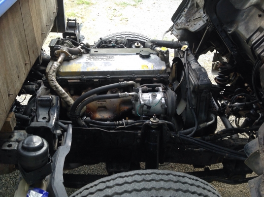 ขาย 6 ล้อเล็ก ไม่ติดเวลา 4HF1-120 แรง  มีลิฟท้าย.