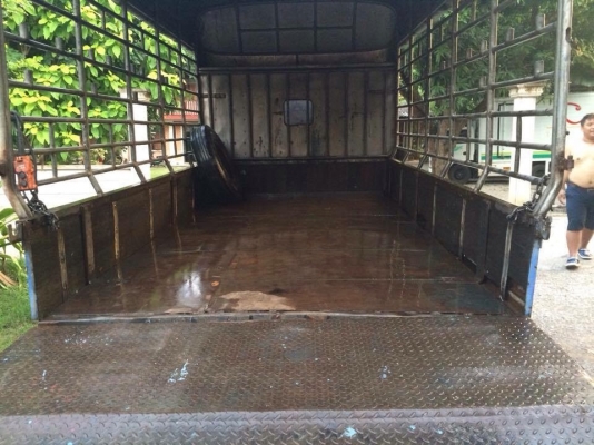 ขาย 6 ล้อเล็ก ไม่ติดเวลา 4HF1-120 แรง  มีลิฟท้าย.