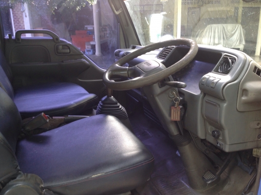 ขาย 6 ล้อเล็ก ไม่ติดเวลา 4HF1-120 แรง  มีลิฟท้าย.