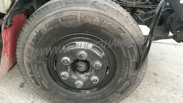 รถบรรทุก 6 ล้อ ISUZU  ELF รุ่น NQR75RY526 175 แรงม้า ปีจดทะเบียน 2551