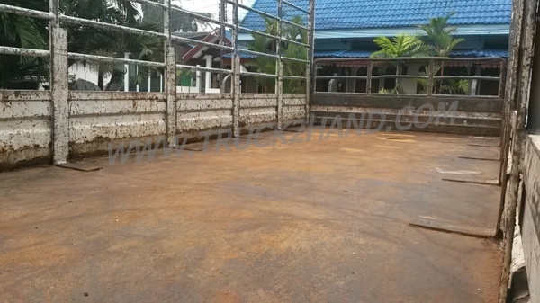 รถบรรทุก 6 ล้อ ISUZU  ELF รุ่น NQR75RY526 175 แรงม้า ปีจดทะเบียน 2551