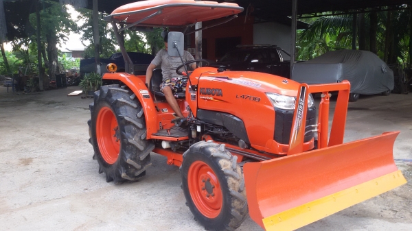 คูโบต้าL4708สวยขายใน ราคา395000บาท พร้อมใช้งานสนใจโทร0813655997อำพร พาเจริญมีไบมีกหน้าและผาน6หลัง ไมร์1290ช.ม.