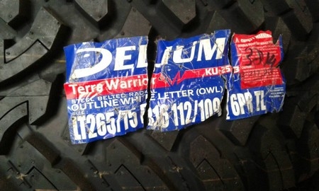 ยาง DELIUM KU-253 265/75R16 เส้นละ 4,000 บาท