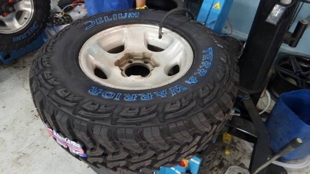 ยาง DELIUM KU-253 265/75R16 เส้นละ 4,000 บาท