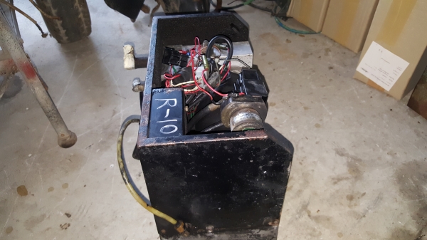 ปั้มไฮดรอลิค ออก 2 สาย ไฟ 24 v