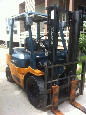 Forklift TOYOTA 7FG25