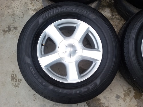 ขายล้อแม็กISUZU V Cross ขอบ17ยาง265/65/17 ปี 2514 4 ล้อ ขายล้อแม็กISUZU V Cross ขอบ17ยาง265/65/17 ปี 2514 4 ล้อ