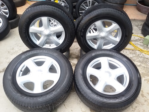 ขายล้อแม็กISUZU V Cross ขอบ17ยาง265/65/17 ปี 2514  4 ล้อ