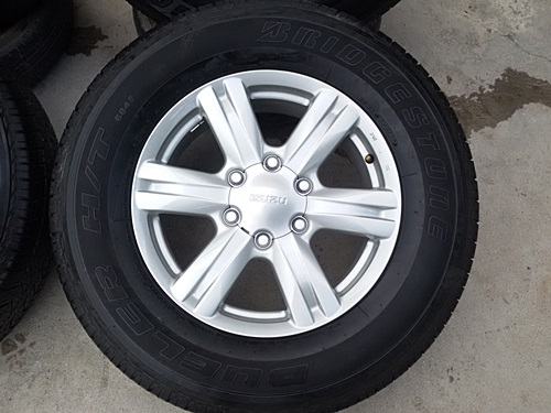 ขายล้อISUZU Mu-X New ISUZU17 ยางปี 3714 4 ล้อ ขายล้อISUZU Mu-X New ISUZU17 ยางปี 3714 4 ล้อ