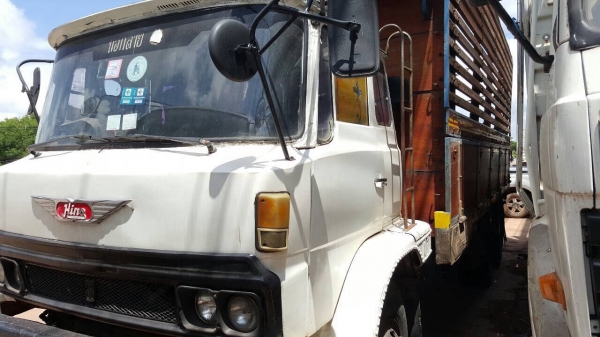 ขาย 10 ล้อ เพลาเดียว HINO KT925 ติดแก๊ส NGV 8 ถัง คัสซีสวย เครื่อง EH700 168 แรงม้า ทะเบียนพร้อมโอน ขาย 10 ล้อ เพลาเดียว HINO KT925 ติดแก๊ส NGV 8 ถัง คัสซีสวย เครื่อง EH700 168 แรงม้า ทะเบียนพร้อมโอน