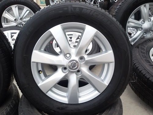 ขายล้อแม็กNISSAN ALMERA VL(รุ่นTOP) ยางปี 1713 4 ล้อ ขายล้อแม็กNISSAN ALMERA VL(รุ่นTOP) ยางปี 1713 4 ล้อ
