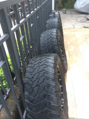 ขายยาง ขอบ 20 นิ้ว 2ชุด 33" และ35" หล่อๆครับ