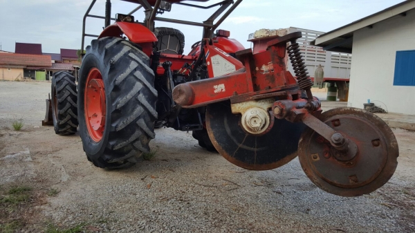 รถไถ KUBOTA M9540  2 เพลา.   สนใจติดต่อ  081 - 6079515