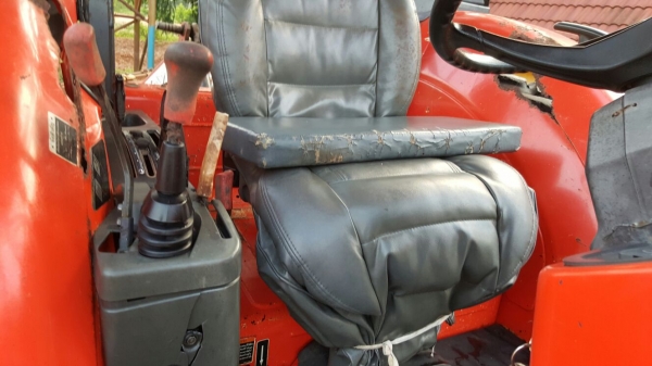 รถไถ KUBOTA M9540  2 เพลา.   สนใจติดต่อ  081 - 6079515
