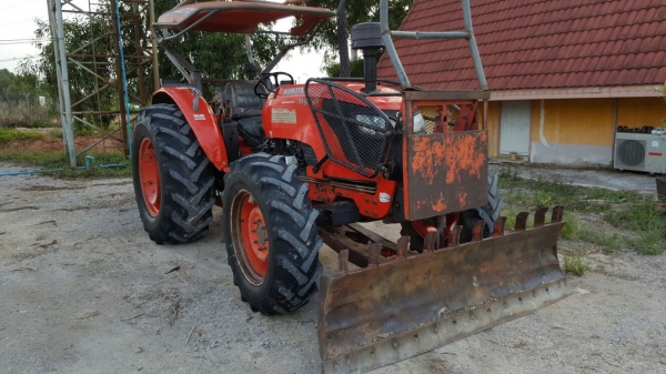 รถไถ KUBOTA M9540  2 เพลา.   สนใจติดต่อ  081 - 6079515
