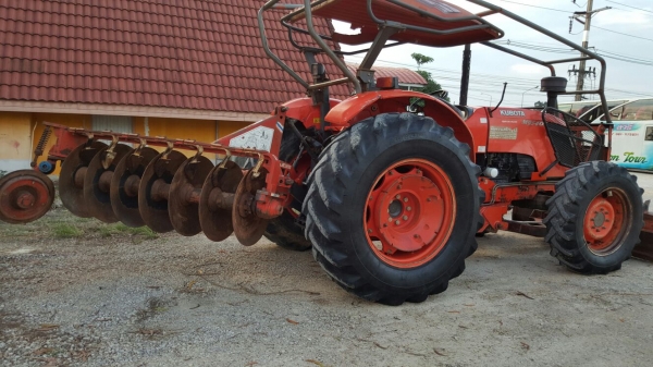 รถไถ KUBOTA M9540  2 เพลา.   สนใจติดต่อ  081 - 6079515