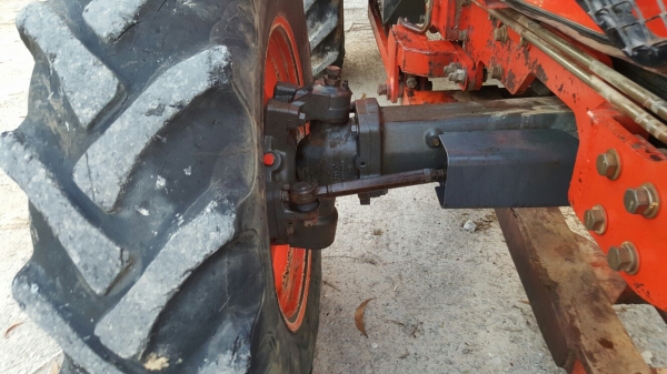 รถไถ KUBOTA M9540  2 เพลา.   สนใจติดต่อ  081 - 6079515