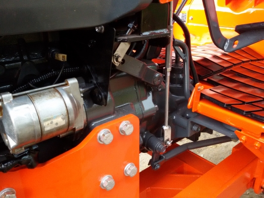 ปัญญาแทรคเตอร์..จัดมาให้ครับ ด่วน!!!คูโบต้า L4708 พร้อมใบมีดคานล่างFD185 พร้อมส่งทั่วไทย จัดส่ง อ.เมือง จ.กำแพงเพชร