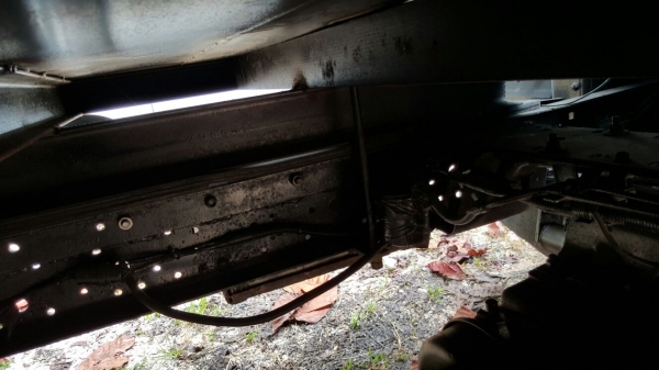 รถอีซูซุ 4 ล้อ NKR 88 แรงม้า. ปี 36.   สนใจติดต่อ  081 - 6079515