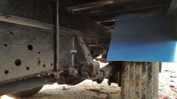 รถอีซูซุ 4 ล้อ NKR 88 แรงม้า. ปี 36.   สนใจติดต่อ  081 - 6079515