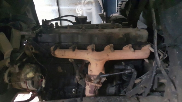 รถอีซูซุ 10 ล้อ หลังถนน FVM 175 แรงม้า.  ปี 38.    สนใจติดต่อ  081 - 6079515