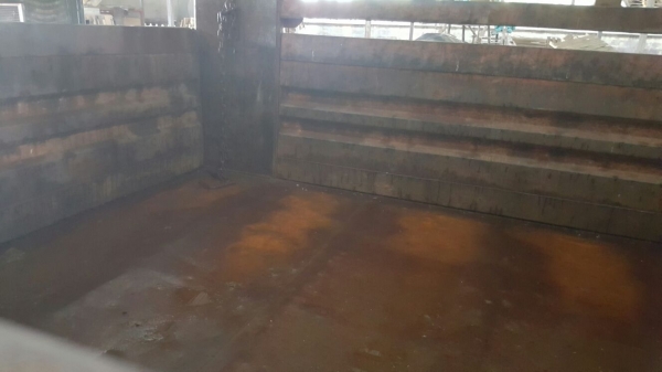 รถอีซูซุ 10 ล้อ หลังถนน FVM 175 แรงม้า.  ปี 38.    สนใจติดต่อ  081 - 6079515