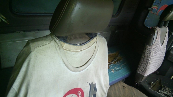 รถอีซูซุ 10 ล้อ หลังถนน FVM 175 แรงม้า.  ปี 38.    สนใจติดต่อ  081 - 6079515