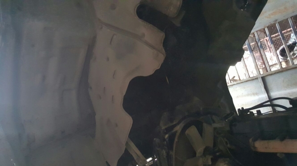 รถอีซูซุ 10 ล้อ หลังถนน FVM 175 แรงม้า.  ปี 38.    สนใจติดต่อ  081 - 6079515