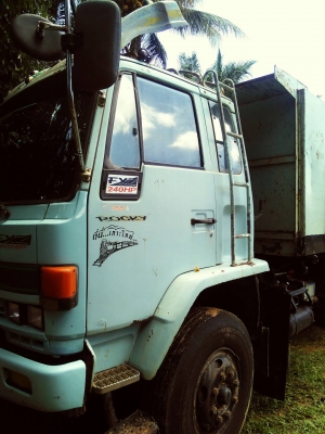 รถอีซูซุ 10 ล้อดั้ม FXZ  240 แรงม้า. ปี 39   สนใจติดต่อ  081 - 6079515