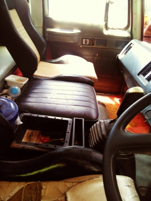 รถอีซูซุ 10 ล้อดั้ม FXZ  240 แรงม้า. ปี 39   สนใจติดต่อ  081 - 6079515