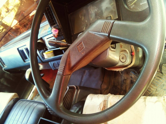 รถอีซูซุ 10 ล้อดั้ม FXZ  240 แรงม้า. ปี 39   สนใจติดต่อ  081 - 6079515