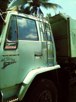 รถอีซูซุ 10 ล้อดั้ม FXZ  240 แรงม้า. ปี 39   สนใจติดต่อ  081 - 6079515