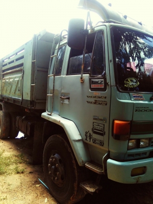 รถอีซูซุ 10 ล้อดั้ม FXZ  240 แรงม้า. ปี 39   สนใจติดต่อ  081 - 6079515