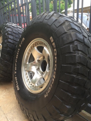 ขายล้อเก่าญี่ปุ่น ขอบ16x8. 6/139.7 สภาพดี เดิมๆ พร้อมยางbf mud 315/75/16 ดอกเหลือๆ ไม่มีปะ ราคา19000บาท ดูของพระราม2 089 0211090 Id champ_rama2 ขายล้อเก่าญี่ปุ่น ขอบ16x8. 6/139.7 สภาพดี เดิมๆ พร้อมยางbf mud 315/75/16 ดอกเหลือๆ ไม่มีปะ ราคา19000บาท ดูของพระราม2 089 0211090 Id champ_rama2