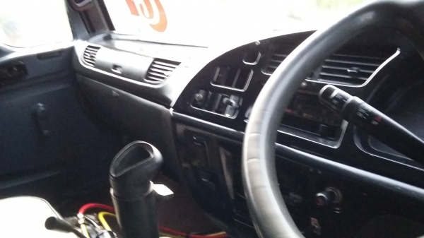 ขายรถสิบล้อดั๊มสองเพลา เดก้า 270  สนใจ  081-7368589